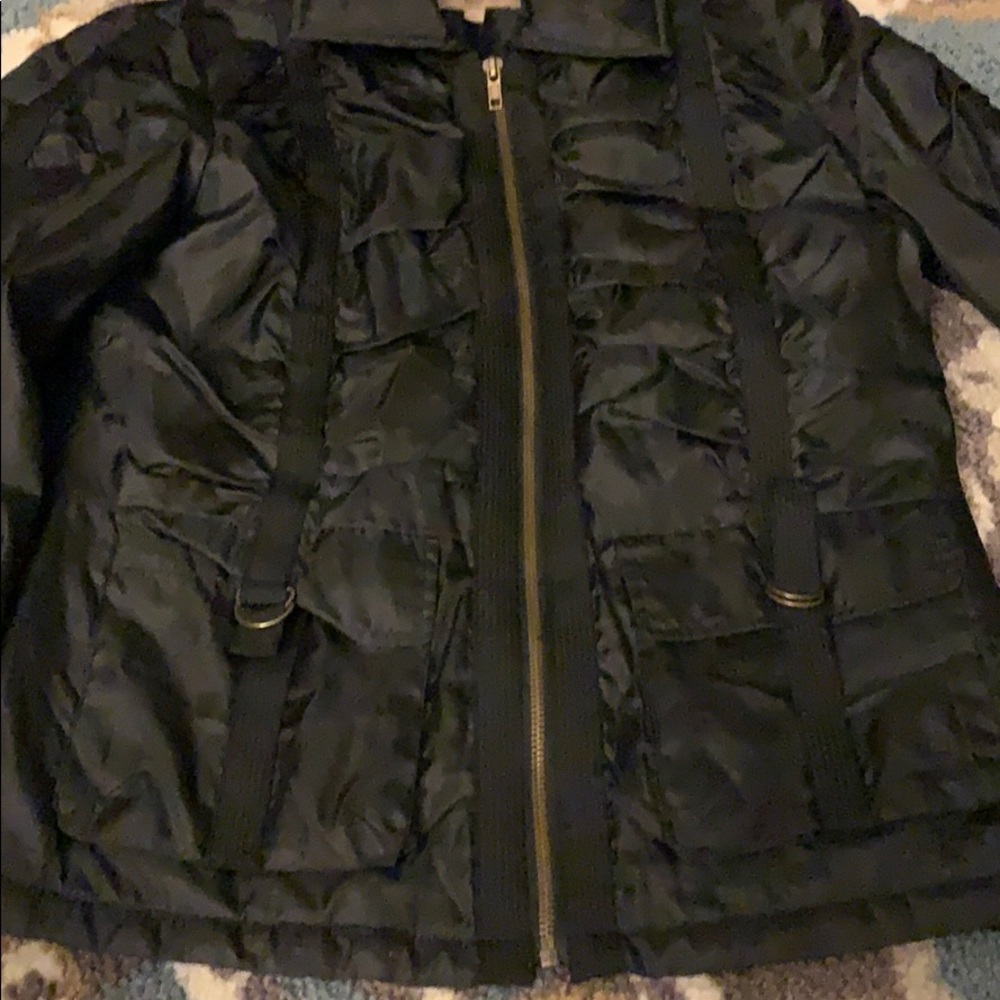 Black fall/spring jacket - Picture 4 of 7